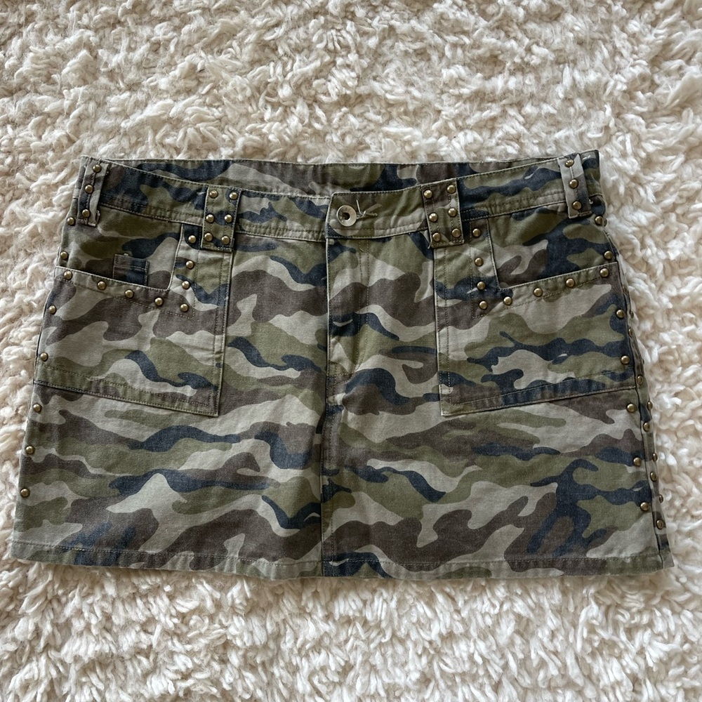 🎯3 for$15🎯 EUC Camo mini skirt juniors size large